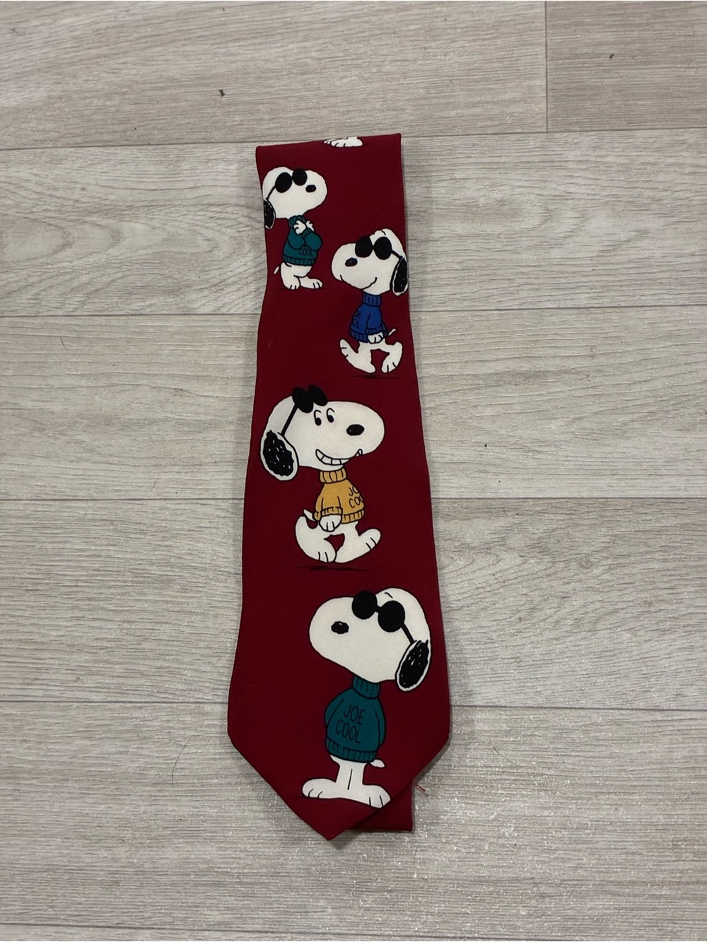 Peanuts Red Snoopy Pattern Men's Tie